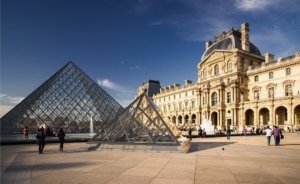 Paris-Louvre